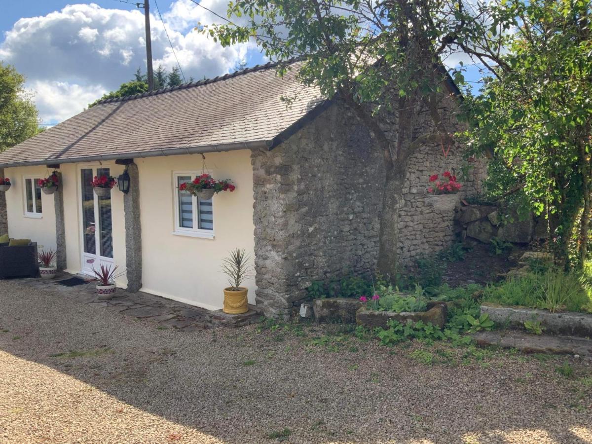 Le Cloitre Appartement Huelgoat Buitenkant foto